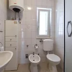 1 Bedroom Lovely In Kanica Appartement Šibenik